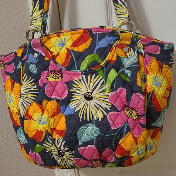 Vera Bradley Bag - Picture 1 of 4